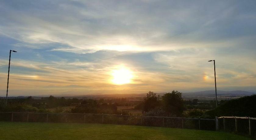 One Strathview B&B Forfar Dış mekan fotoğraf