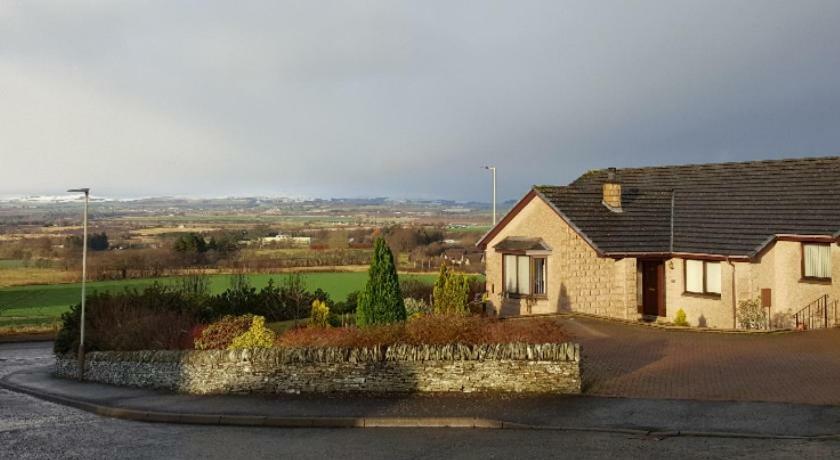 One Strathview B&B Forfar Dış mekan fotoğraf
